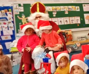 Visite de Saint Nicolas chez les petits