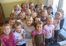 Enfants heureux à l’école Nazareth